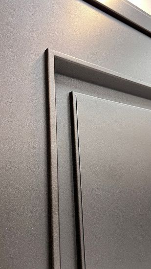 Входная дверь  