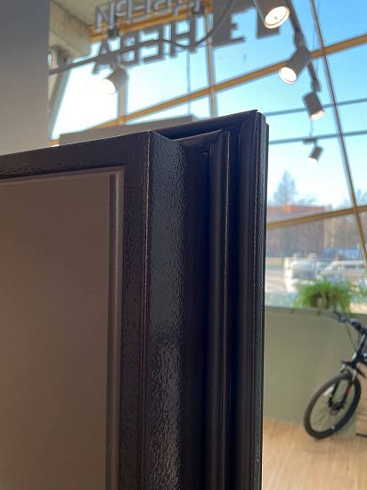 Входная дверь  