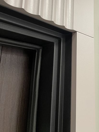 Входная дверь  